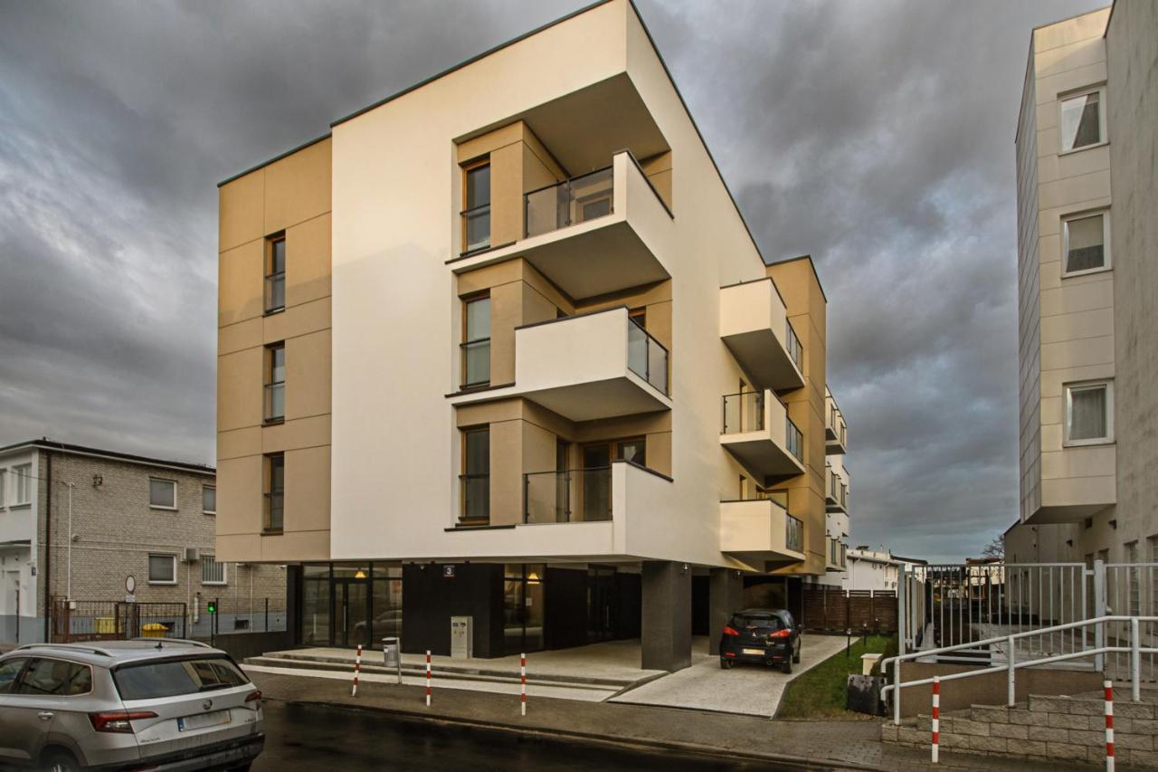 Apartament Centrum Xl - Komfortowe Noclegi Пясечно Екстериор снимка